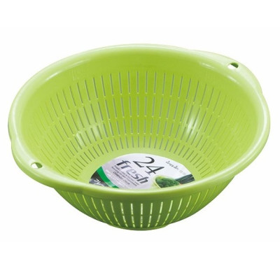 Rổ nhựa tròn Sanada Seiko 3.6L, thiết kế thẳng đứng với nhiều lỗ tròn thoáng khí xung quanh giúp rau củ không bị úng nước - nội địa Nhật Bản