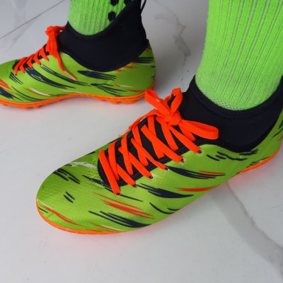 GIÀY ĐÁ BÓNG SÂN CỎ NHÂN TẠO CỔ THUN HOẠ TIẾT SAO BĂNG LẠ MẮT ( GIÀY ĐÃ ĐƯỢC MAY TOÀN BỘ ĐẾ )