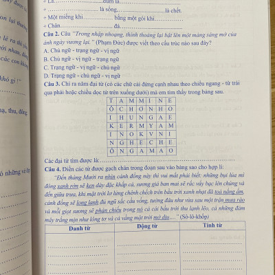 Sách 30 Đề tổng ôn kiến thức Tiếng Việt vào Lớp 6