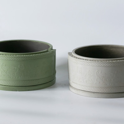 Chậu cây xi măng bậc thang hoạ tiết Trống Đồng Đông Sơn, ngang 18.4cm cao 8,5 cm, Chậu cây để bàn cho hoa, cây cảnh, ban công, bonsai