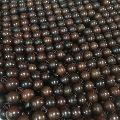 Lót Ghế Xe Ô Tô Hạt Gỗ Trắc Đen Cao Cấp Hạt 1.8cm ( hình thật )