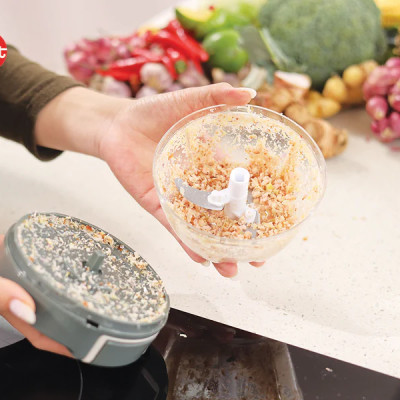 Cối xay tỏi ớt gia vị kéo tay iMat. Cối bằng nhựa Tritan trong suốt an toàn, lưỡi xay 3 tầng sắc bén Chưa có đánh giá