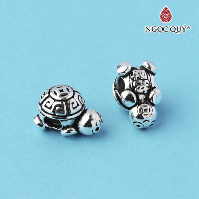 Charm bạc xỏ ngang hình con rùa - Ngọc Quý Gemstones