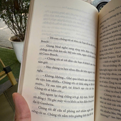 NHỮNG CHỦ NHẬT THÁNG TÁM – Patrick Modiano – Lâm An dịch – Nhã Nam – NXB Văn học