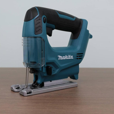 MÁY CƯA LỌNG DÙNG PIN 10.8V MAKITA JV100DZ (KHÔNG KÈM PIN VÀ SẠC) - HÀNG CHÍNH HÃNG