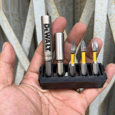 BỘ PHỤ KIỆN MŨI KHOAN VÀ VÍT 65 MÓN DEWALT DWACS65 - HÀNG CHÍNH HÃNG