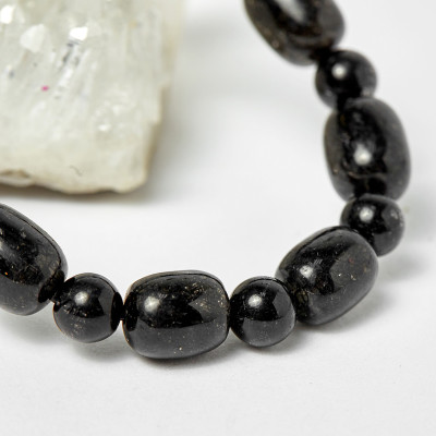 Vòng nữ lu thống thạch anh tóc đen hạt 10.6x8.6mm, đk 52mm mệnh thủy, mộc - Ngọc Quý Gemstones