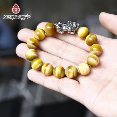Vòng tay đá mắt hổ vàng tâm phối tỳ hưu bạc thái size hạt 13mm mệnh thổ , kim - Ngọc Quý Gemstones