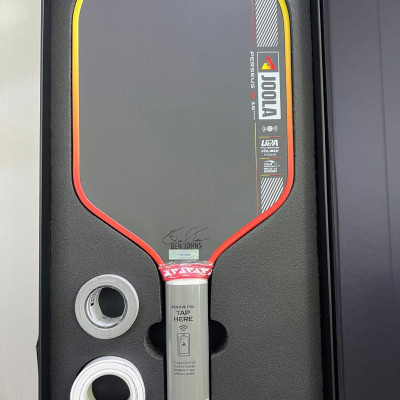 ￼Vợt Pickleball JOOLA Perseus Pro IV Summer Daze – Limited Edition, Chính Hãng (giao màu ngẫu nhiên )