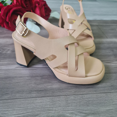 Sandal nữ đan dây, gót vuông, quai cài sau ROSATA RO596 cao 7p - Nude - HÀNG VIỆT NAM - BKSTORE