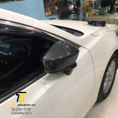 Bộ ốp gương chiếu hậu Mazda 3 2015-2019 vân Carbon cap cấp