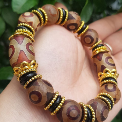 ️Vòng tay nam mã não tây tạng nâu 3 mắt kiểu Size vòng 14mm đẹp Ý nghĩa mang năng lượng tích cực may mắn cát tường cho gia chủ ạ