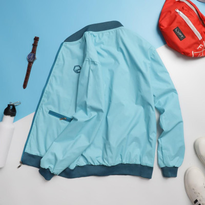  Áo khoác dù chống thấm nước cho cả nam và nữ 