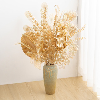 Cành lá rẻ quạt, tai chuột, cành đào đông giả phủ vàng mix đào đông siêu đẹp.