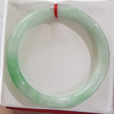 Vòng Tay Nữ đá ngọc cẩm thạch tự nhiên A Trắng Lý Sao 53mm x 7mm Trắng đậu lý nhẹ bóng 52kg - 58kg ạ