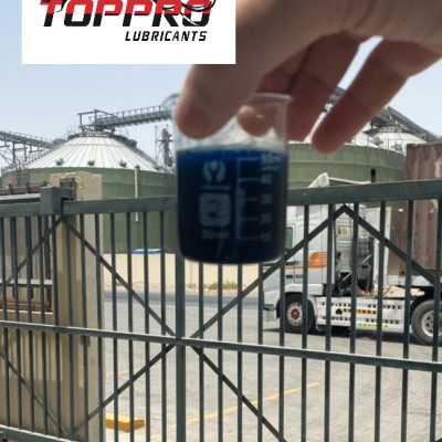 Dầu nhớt xe Ga Cao Cấp TOPPRO 10W30 SN [MUA 2 TẶNG 1 ÁO+2 MÓC KHÓA] [MUA 3 TẶNG 3 ÁO 5 MÓC KHÓA]