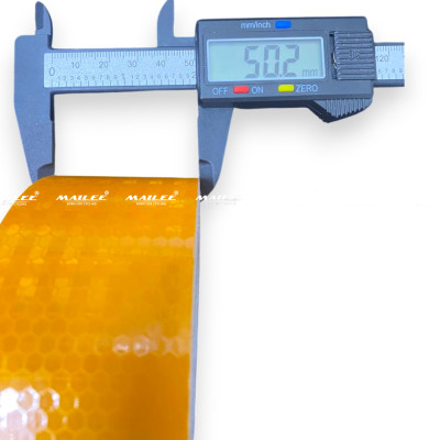 Băng Dán Cuộn Decal Phản Quang Dán Xe Ô Tô, Xe Máy, Xe Tải 25 mét x 5cm Màu Vàng, Chất Liệu PVC Chống nước tốt, Dán Cảnh Báo An Toàn Ban Đêm - Mai Lee