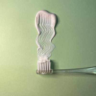 Kem Đánh Trắng Răng Cao Cấp Apagard Premio Xtra Mint 53 G