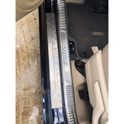 Bộ ốp bậc chân trong + ngoài xe Toyota Vios 2019 - 2022, chất liệu inox
