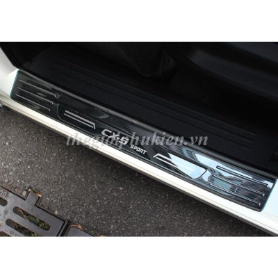 BỘ SẢN PHẨM Nẹp bước chân và ốp chống trầy cốp Mazda CX5, CX-5 2018 - Mẫu Titan