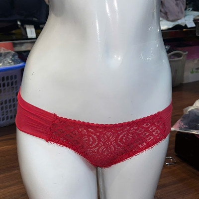 Bộ đồ lót cúp ngang 3/4 ren hoa phối lưới mút vừa nâng ngực quần lót nửa mông