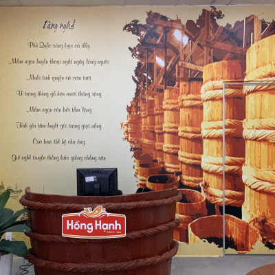 Hộp 2 chai nước mắm truyền thống Phú Quốc Hồng Hạnh Siêu Hạng 35 độ đạm, dung tích 500ml- Chấm, kho đúng điệu