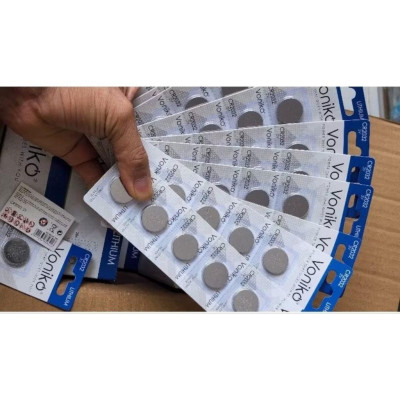 Vỉ 5 pin cúc áo CR2032 Voniko Zin New Hãng Cam Kết