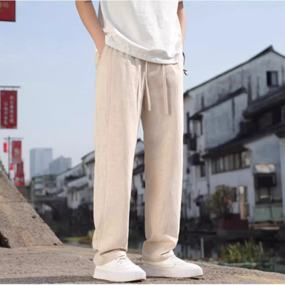 Quần dài nam dáng suông basic, thiết kế khuy khóa trước kèm dây rút và bản lưng chu phía sau, thời thượng, phong cách