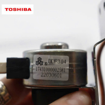 VAN TIẾT LƯU (VAN 4 NGÃ) TỦ LẠNH TOSHIBA – HÀNG CHÍNH HÃNG