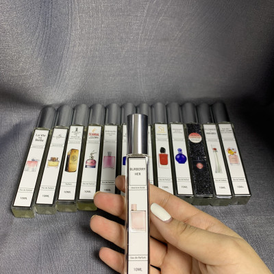 Tinh dầu nước hoa dạng xịt Burbery Her 10ml ngọt ngào, trẻ trung
