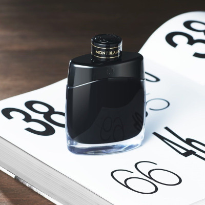 Tinh dầu nước hoa dạng xịt Montblanc Legend 10ml (mùi nam)