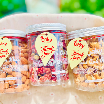 Quà Tặng Oaky - Combo Hạt Dinh Dưỡng Cao Cấp Hạnh Nhân, Nhân Óc Chó Vàng, Nhân Óc Đỏ - Tặng Túi Giấy Sang Trọng