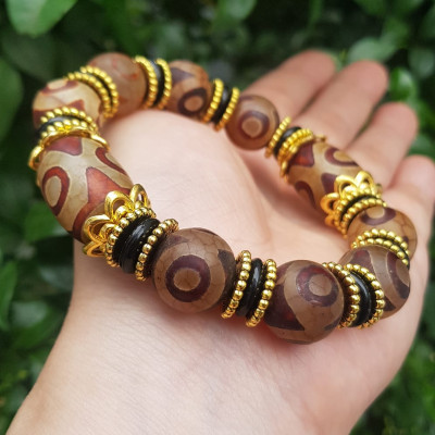 ️Vòng tay nam mã não tây tạng nâu 3 mắt kiểu Size vòng 14mm đẹp Ý nghĩa mang năng lượng tích cực may mắn cát tường cho gia chủ ạ