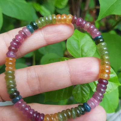Vòng Tay Phong thủy may mắn  Chất liệu Đá Tourmaline bánh xe đẹp tự nhiên màu đẹp  Nữ tất cả các mệnh đeo vừa đẹp vừa xinh tốt cho sức khỏe ạ