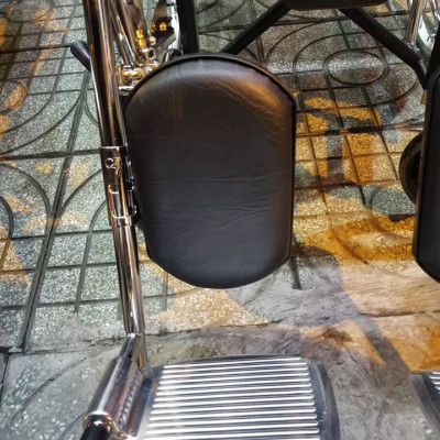 Xe lăn cao cấp đa năng Lucass X607 ngả nằm có bô, thắng và 2 bánh xe chống lật 