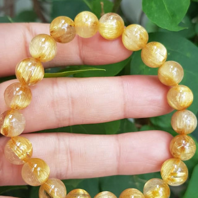 Vòng đeo tay phong thủy may mắn nữ đá thạch anh tóc vàng đồng trục tự nhiên Size vòng hạt 9mm ánh sáng rất đẹp Vòng chuẩn hợp nữ mệnh kim, mệnh thổ, mệnh Thủy ạ