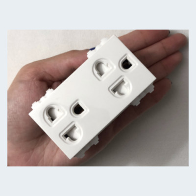 Ổ cắm đôi 3 chấu S18CCUE2 Sino Vanlock