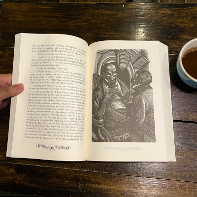 Sách - Sự Sụp Đổ Của Nhà Usher - Tuyển Tập Truyện Ngắn Kinh Dị - Edgar Allan Poe - Phuc Minh Books