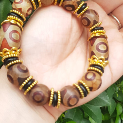 ️Vòng tay nam mã não tây tạng nâu 3 mắt kiểu Size vòng 14mm đẹp Ý nghĩa mang năng lượng tích cực may mắn cát tường cho gia chủ ạ