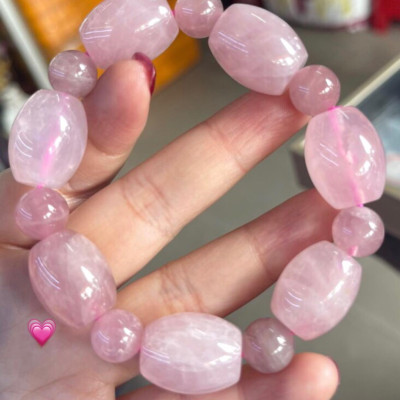 Vòng thạch anh hồng tự nhiên phối kiểu xinh xinh hạt lu tròn hồng hồng rất đẹp nữ mệnh hỏa thổ ạ