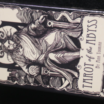 Bài ta rot The Abyss