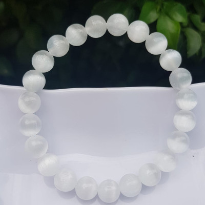 Vòng tay phong thủy may mắn Nữ đá mắt mèo trắng thiên nhiên Size hạt 8mm bóng sáng tuyệt đẹp màu trắng trong ánh sáng đẹp Chất liệu đá mắt mèo bóng đẹp chuẩn hợp nữ mệnh kim, mệnh thủy đeo giá rẻ bao đẹp ạ  đeo tốt sức khỏe, may mắn phong thủy tài lộc ạ