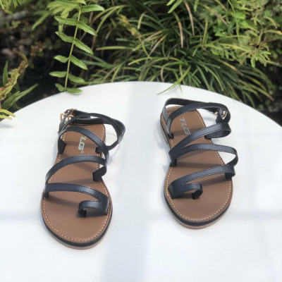 Sandal nữ xỏ ngón chữ M hot trend  trẻ trung năng động 21418
