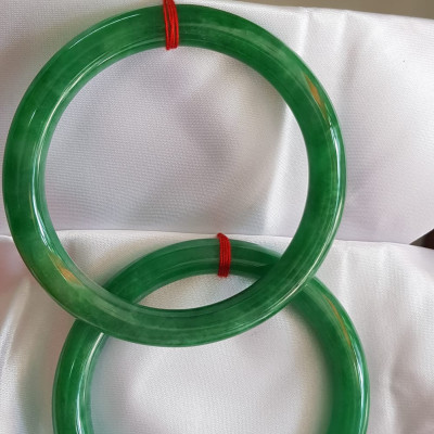 Vòng tay Nam Nữ đá Cẩm Thạch Đậu Lý QC 65mm x chột 10mm Vòng màu xanh đậm Anh Chị tay to Cân Nặng 75kg - 85kg đeo ạ