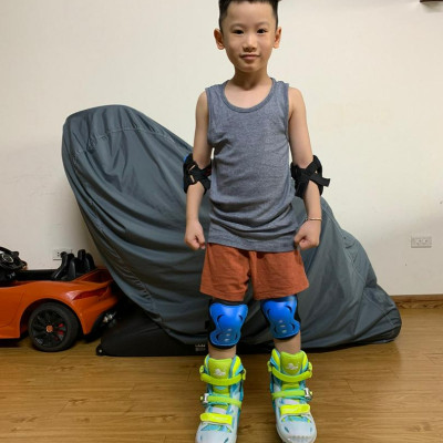 Giày Patin 8 Bánh Phát Sáng Centosy Cougar 333 Cho Trẻ Em, Patin Có Phanh, Patin Có Nút Chỉnh Size