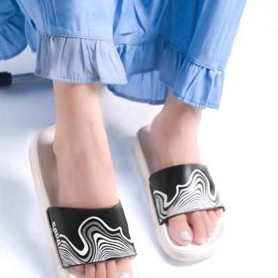 Dép quai ngang Biti