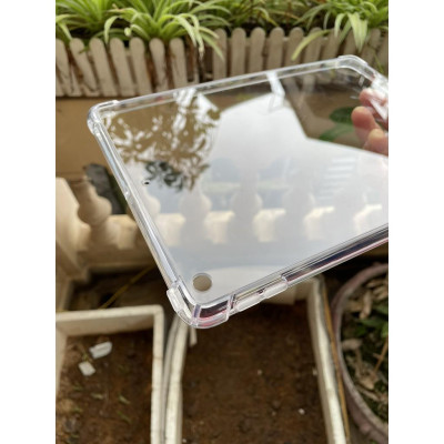 Ốp lưng trong suốt, không ố vàng, chống sốc 4 góc cho Apple iPad 9.7 2017/2018- hàng chính hãng Likgus