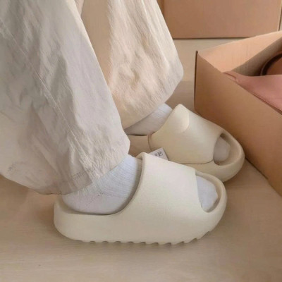 Dép bánh mì nam nữ   , mềm mại, đàn hồi tốt, chống trơn trượt ôm chân tôn dáng , phù hợp cho nam và nữ