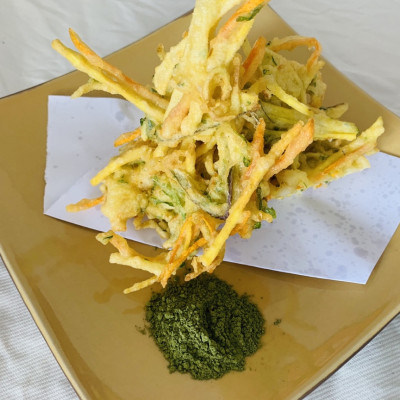 BỘT CHIÊN GIÒN HÒA KÝ (150gr x 4 gói)