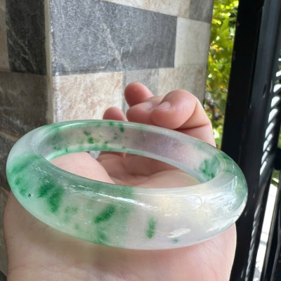 Vòng Tay Nữ Bản Hẹ Đá Mã Não DuLong Trắng Xanh Rong Biển Trong Bóng Đẹp Ni 53mm Cao 13mm Dầy 8mm Nữ 50kg - 55kg đeo Món quà tặng Nữ đeo tay xinh rẻ đẹp ý nghĩa ạ